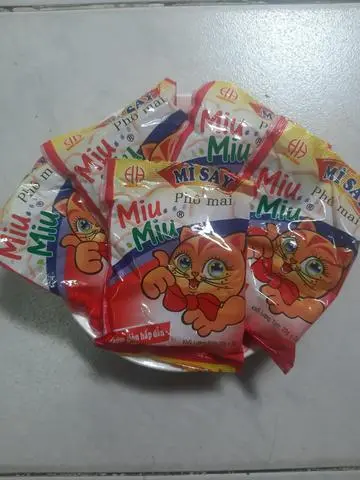 Hình ảnh 3 gói mì trẻ em miu miu ( 3 gói )