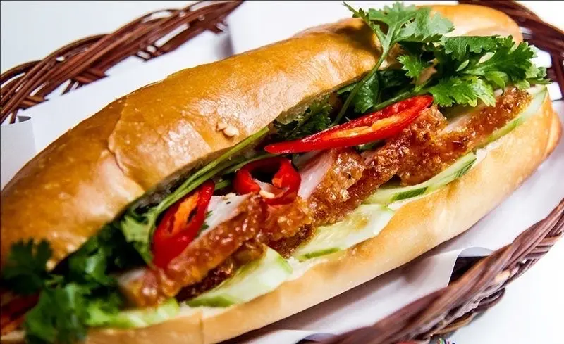 Hình ảnh Bánh mì heo quay