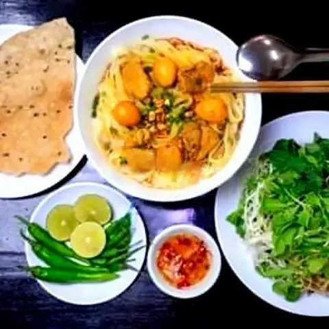 Hình ảnh Mì Quảng thịt trứng cút