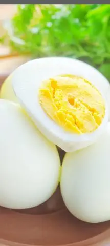 Hình ảnh trứng  gà luộc  