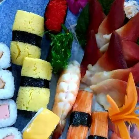 Hình ảnh Sushi ken Sét Sò Đỏ