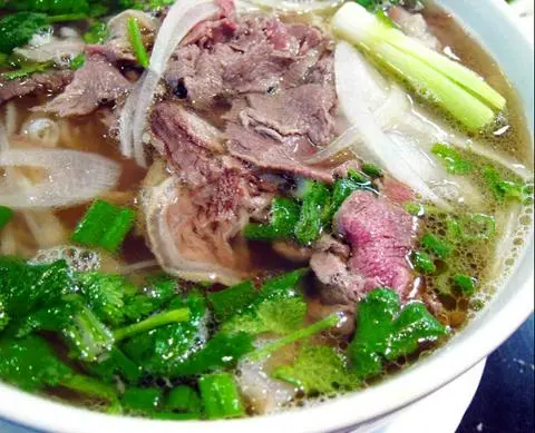 Hình ảnh Beef Noodle Soup (Phở Bò Thập Cẩm)