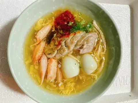 Hình ảnh Súp cua trứng cút - óc heo