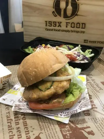 Hình ảnh BURGER  FILE GÀ XÙ