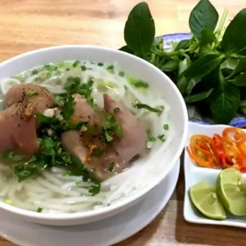 Hình ảnh Bánh canh 2 móng heo 