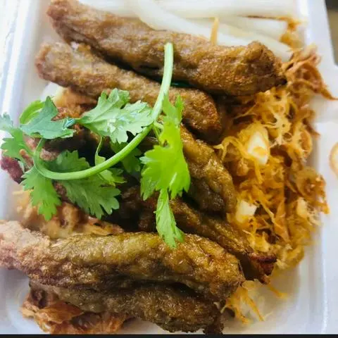 Hình ảnh xôi chả cá nóng