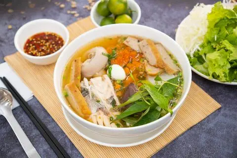 Hình ảnh BÁNH CANH TÉP + CHẢ CÁ+ CÁ NHÒNG + GIÒ