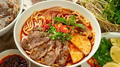 Hình ảnh Bún bò nạm