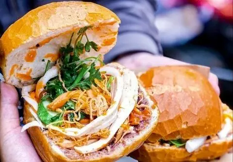 Hình ảnh Cóc 1 trứng + chả + chà bông