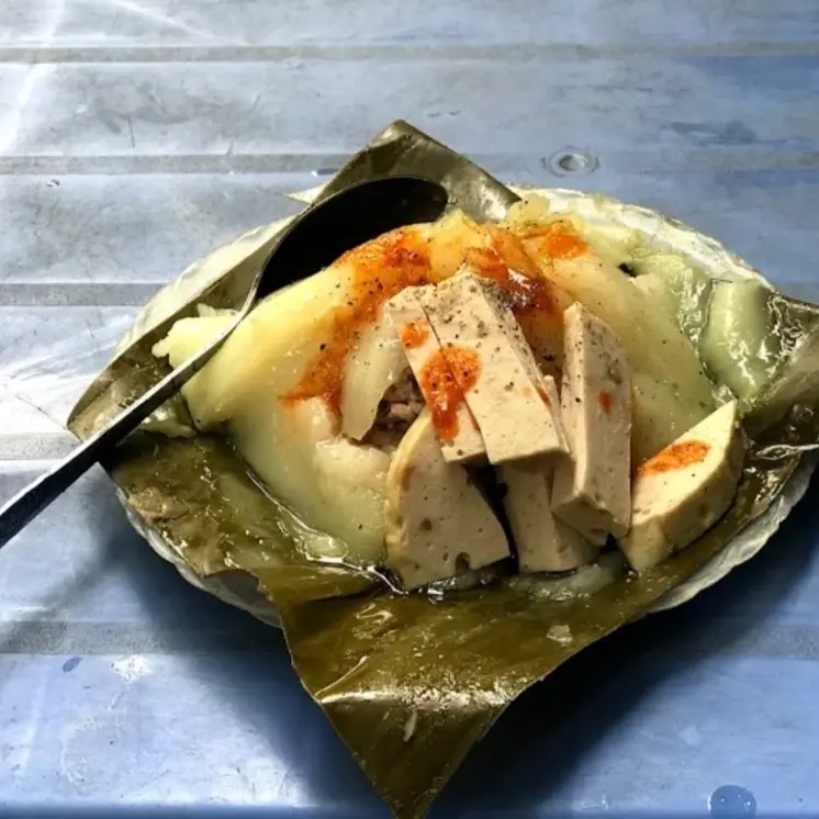 Hình ảnh Bánh giò thêm chả 