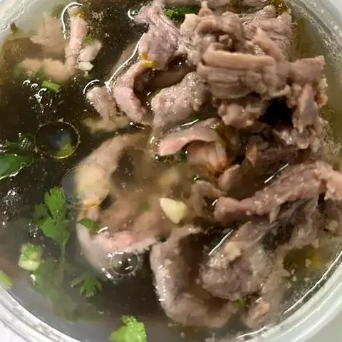 Hình ảnh Canh rong biển bò thái