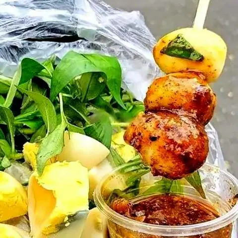 Hình ảnh Trứng cút kèm nước sốt