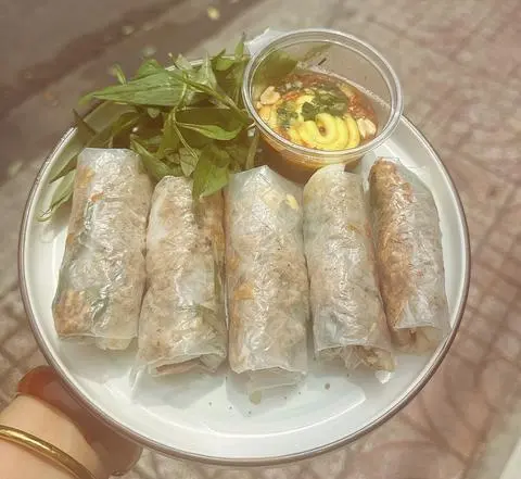 Hình ảnh Bánh Tráng Cuốn Bơ Me Thịt Bằm (5 Cuốn )