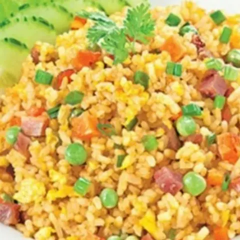 Hình ảnh Cơm Chiên  Hải Sản Hộp Lớn - Canh Rong Biển - Súp 