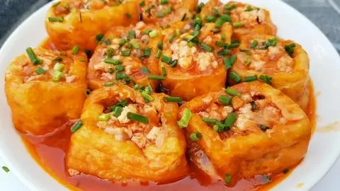 Hình ảnh CƠM ĐẬU HỦ NHỒI THỊT SỐT CÀ