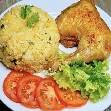 Hình ảnh Cơm chiên đùi TO sốt ĐẶC BIỆT + Kèm CANH