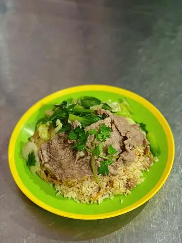 Hình ảnh Cơm chiên dương châu bò