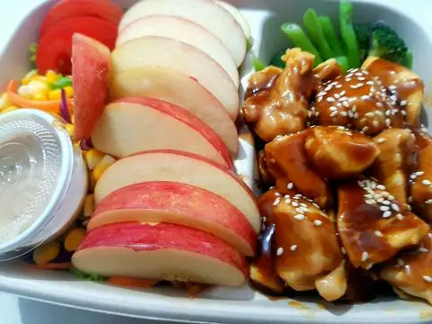 Hình ảnh Salad Bò sốt teriyaki