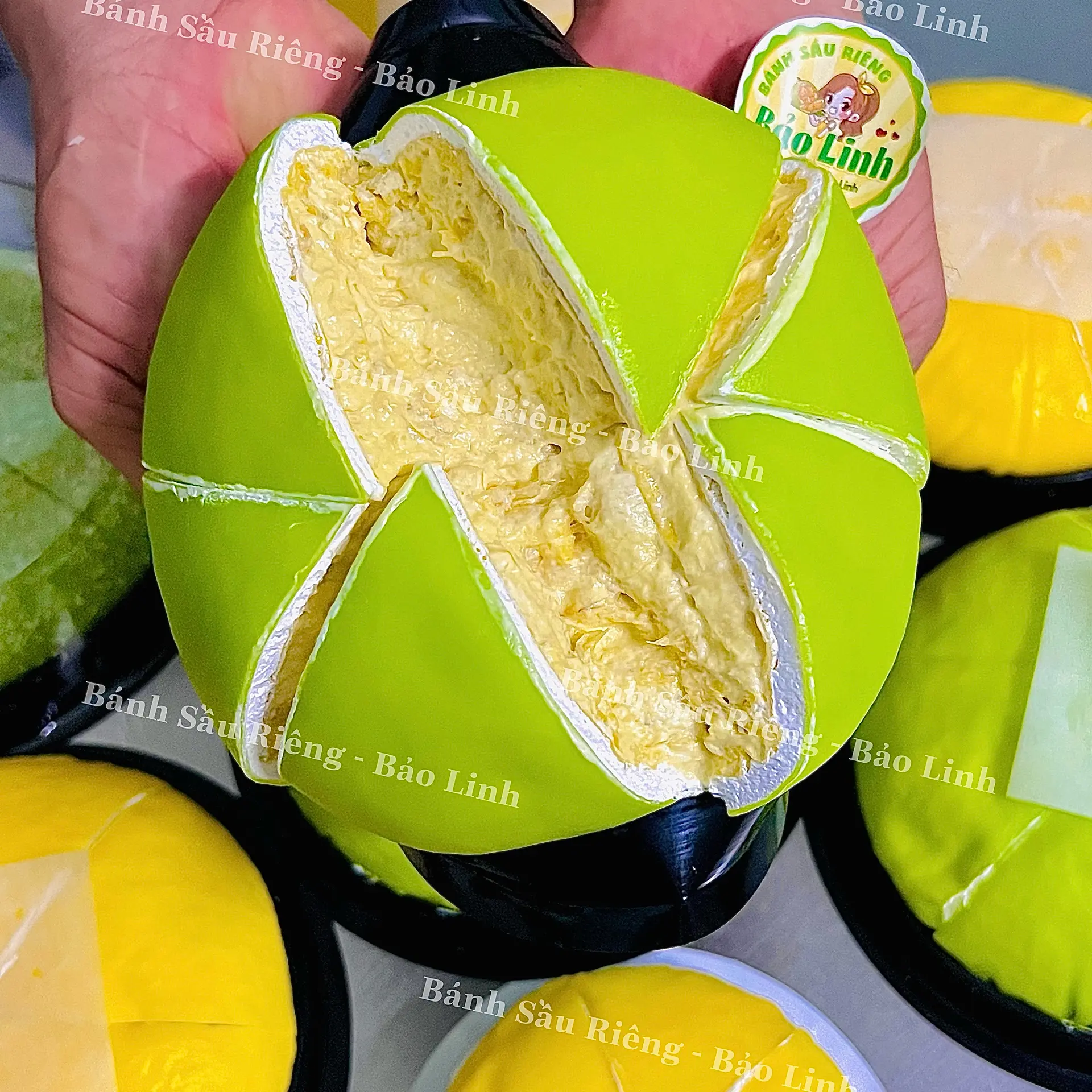 Hình ảnh Ngàn Lớp Sầu Riêng (vỏ lá dứa) - 14cm