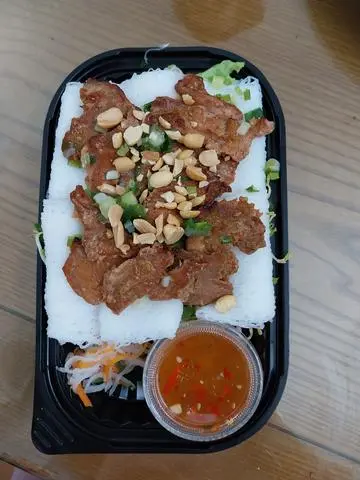 Hình ảnh Bánh hỏi thịt nướng