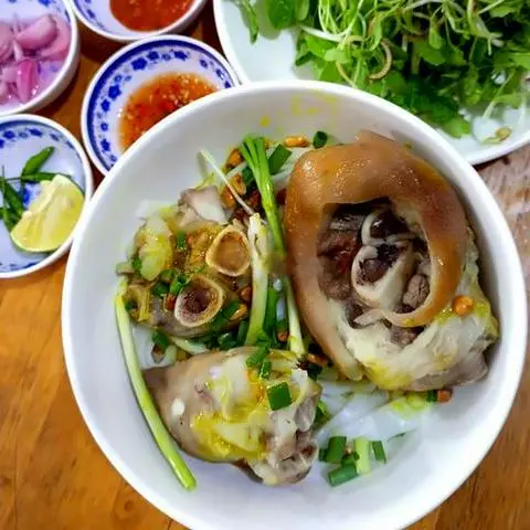 Hình ảnh Mì Quảng Giò Heo