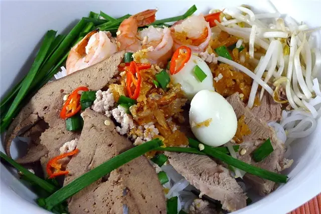 Hình ảnh Bún gạo thập cẩm