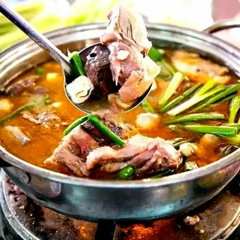 Hình ảnh Lẩu vịt nấu chao nhỏ