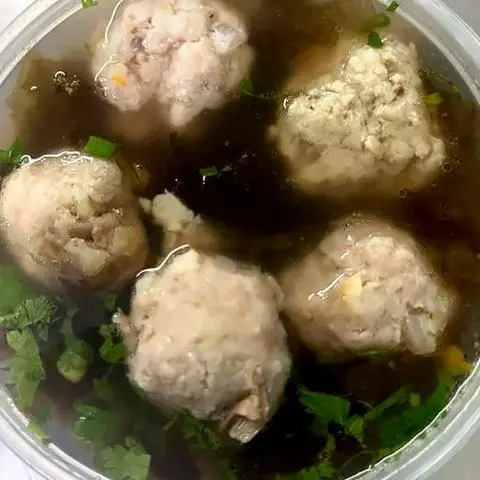 Hình ảnh Canh rong biển thịt viên
