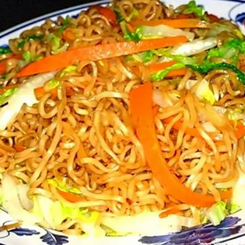 Hình ảnh Mì gói xào trứng