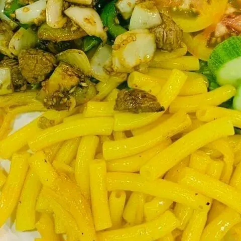 Hình ảnh Nui Xào Bò Lúc Lắc