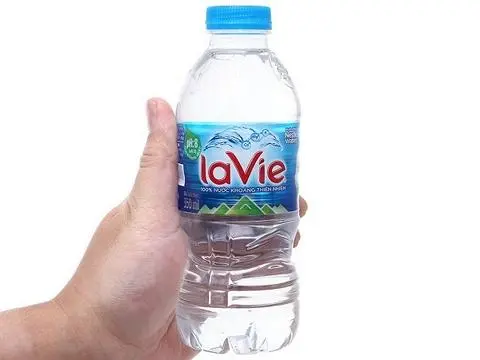 Hình ảnh Tặng tài xế 1 chai Lavie 350ml