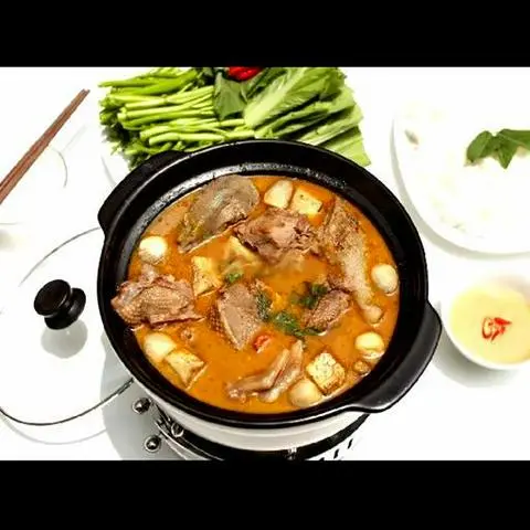 Hình ảnh Lẩu vịt nấu chao lớn