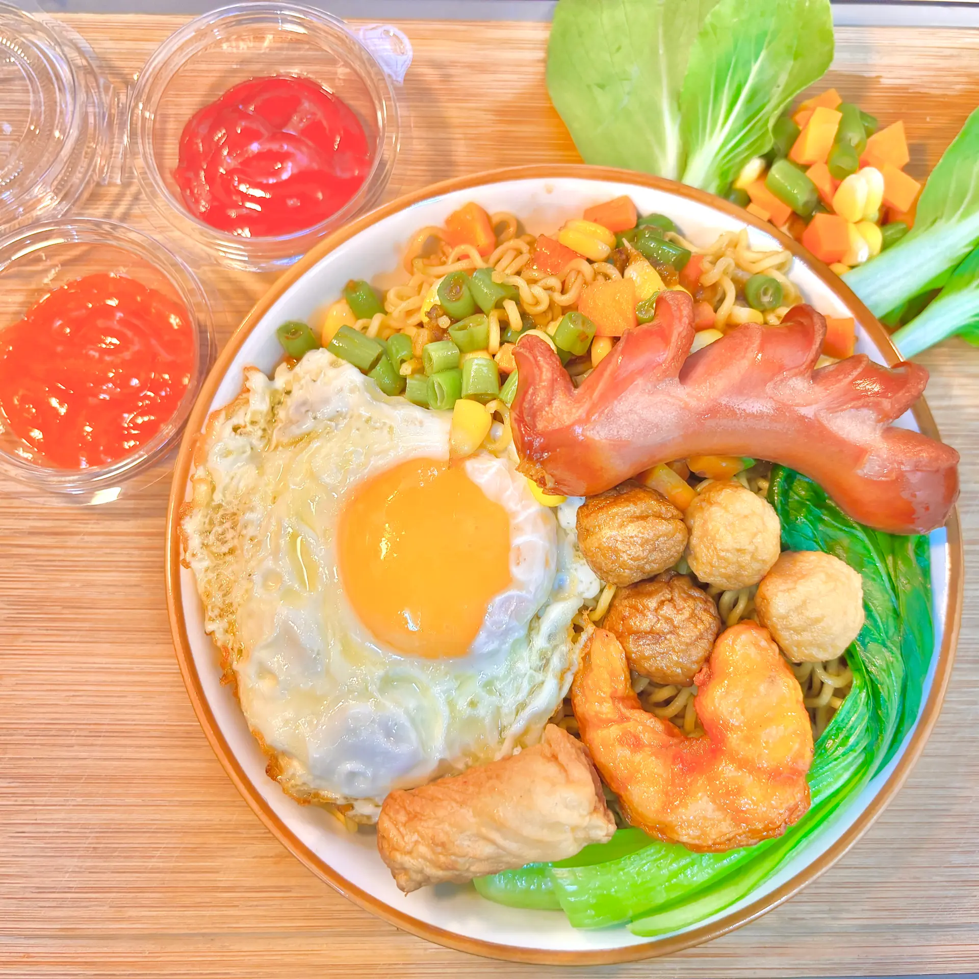 Hình ảnh Mì trộn thập cẩm full topping