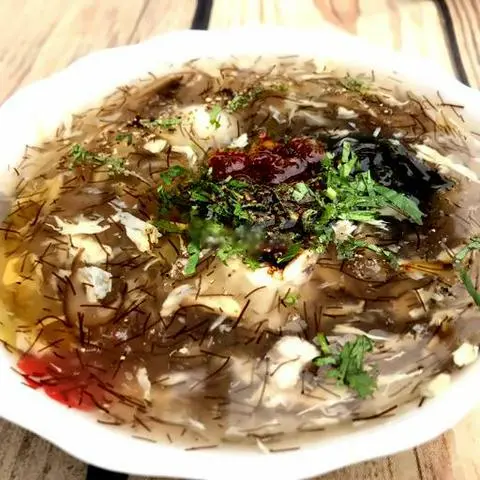 Hình ảnh Súp cua bóng cá tóc tiên đặc biệt - special crab meat black moss soup