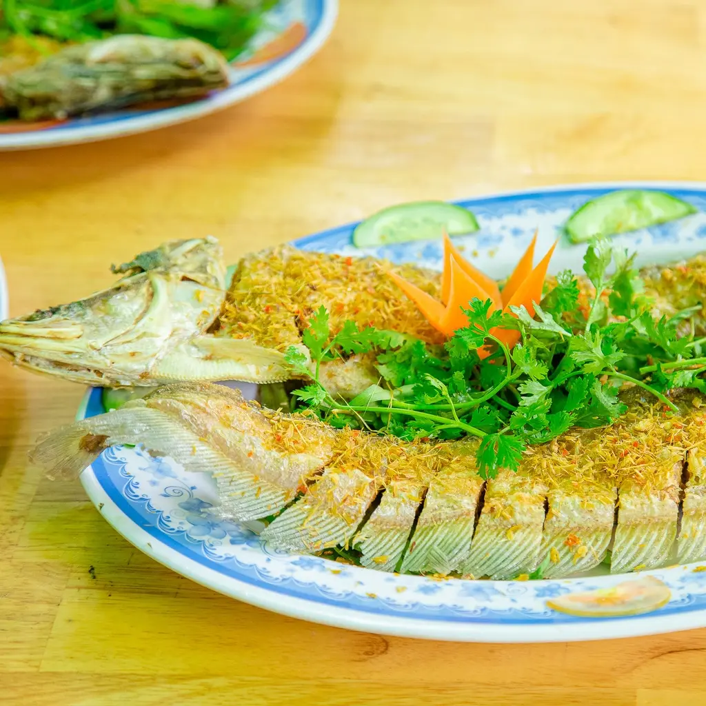 Hình ảnh CÁ THÁC LÁC RÚT XƯƠNG CHIÊN SẢ