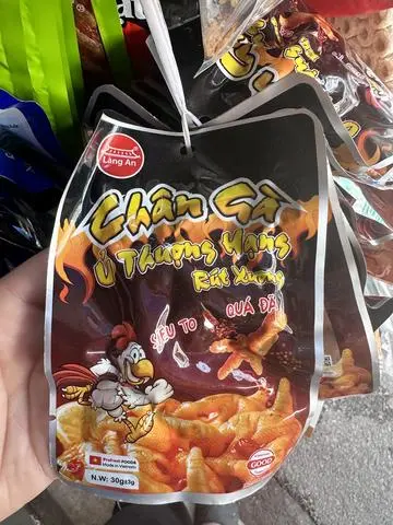 Hình ảnh Chân gà rút xương cay 0%