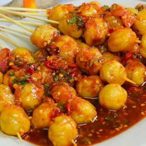 Hình ảnh Combo 50 Cá Tôm Bò Viên Sốt Mắm Tỏi