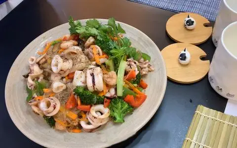 Hình ảnh Miến xào mực