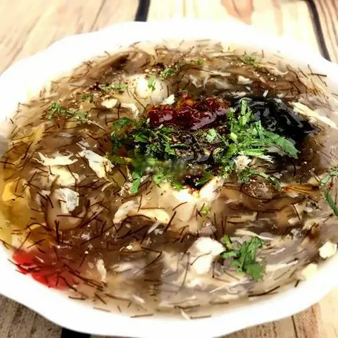 Hình ảnh Súp cua bóng cá tóc tiên óc heo - crab meat - black moss - pork brain soup
