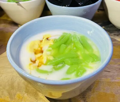 Hình ảnh Tàu hũ sầu riêng bánh lọt