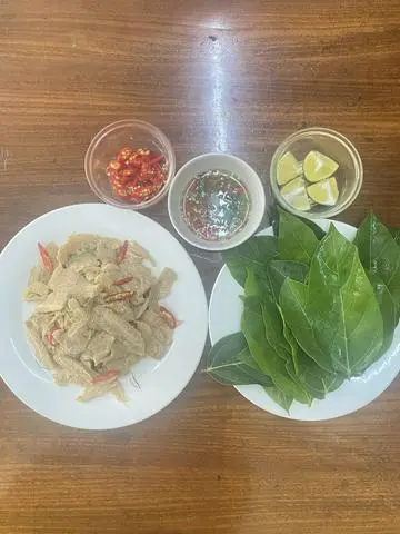 Hình ảnh Nem tai thính (phần 2 người)
