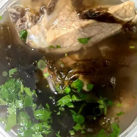Hình ảnh Canh rong biển sườn non