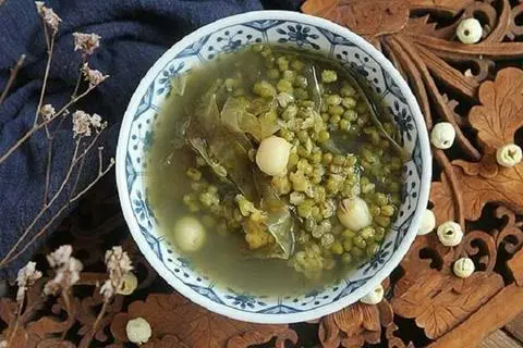 Hình ảnh CHÈ ĐẬU XANH HẠT SEN 