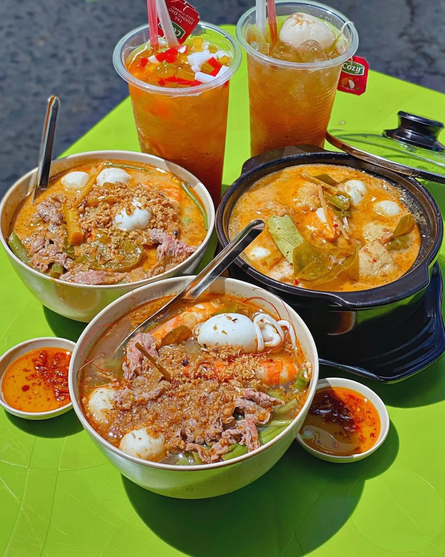 Hình ảnh mì thái soup tomyum- - trà đào