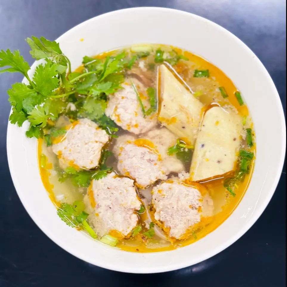 Hình ảnh Xíu Mại Đặc Biệt Chả Lá (5 Viên Xíu Mại + 1 Cây Chả Lá) 