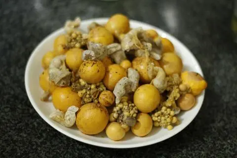 Hình ảnh Lòng Gà Trứng Non