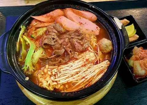 Hình ảnh Mì cay bò