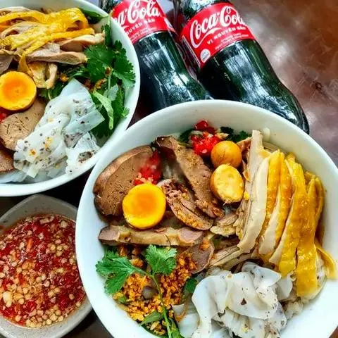 Hình ảnh 2 bánh ướt full topping - 2 nước