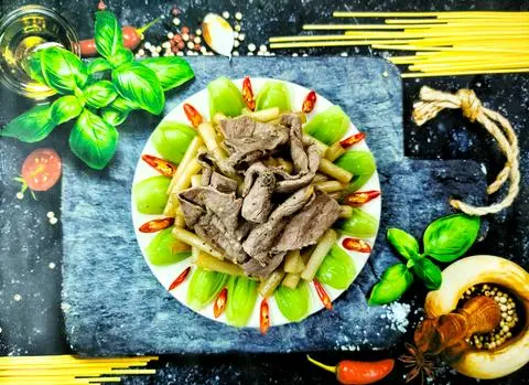 Hình ảnh Xào thịt bò