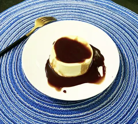 Hình ảnh Panna Cotta xốt Chocolate